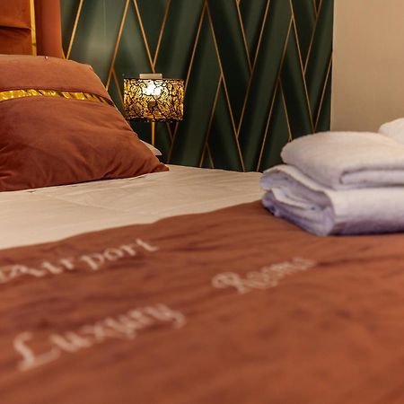 Airport Luxury Rooms Неаполь Екстер'єр фото