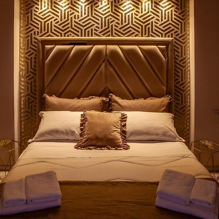 Airport Luxury Rooms Неаполь Екстер'єр фото